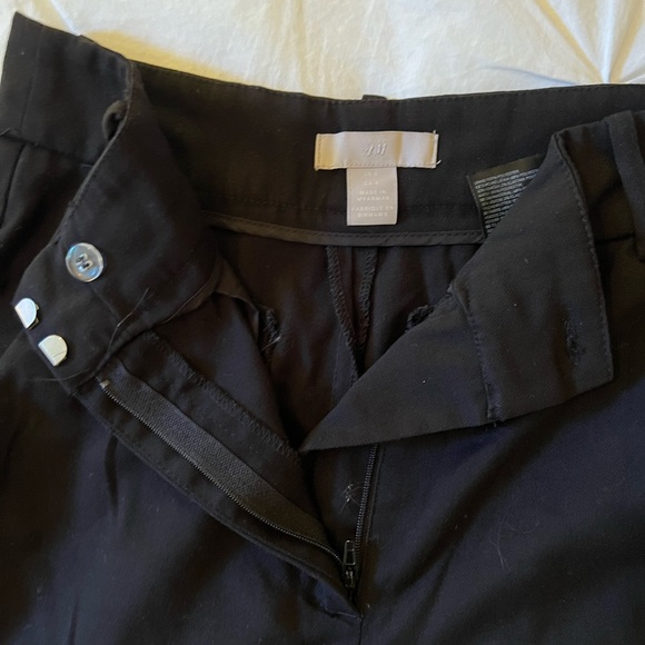 H&M - Wide leg cropped ankle trouser - Picture 2 of 4